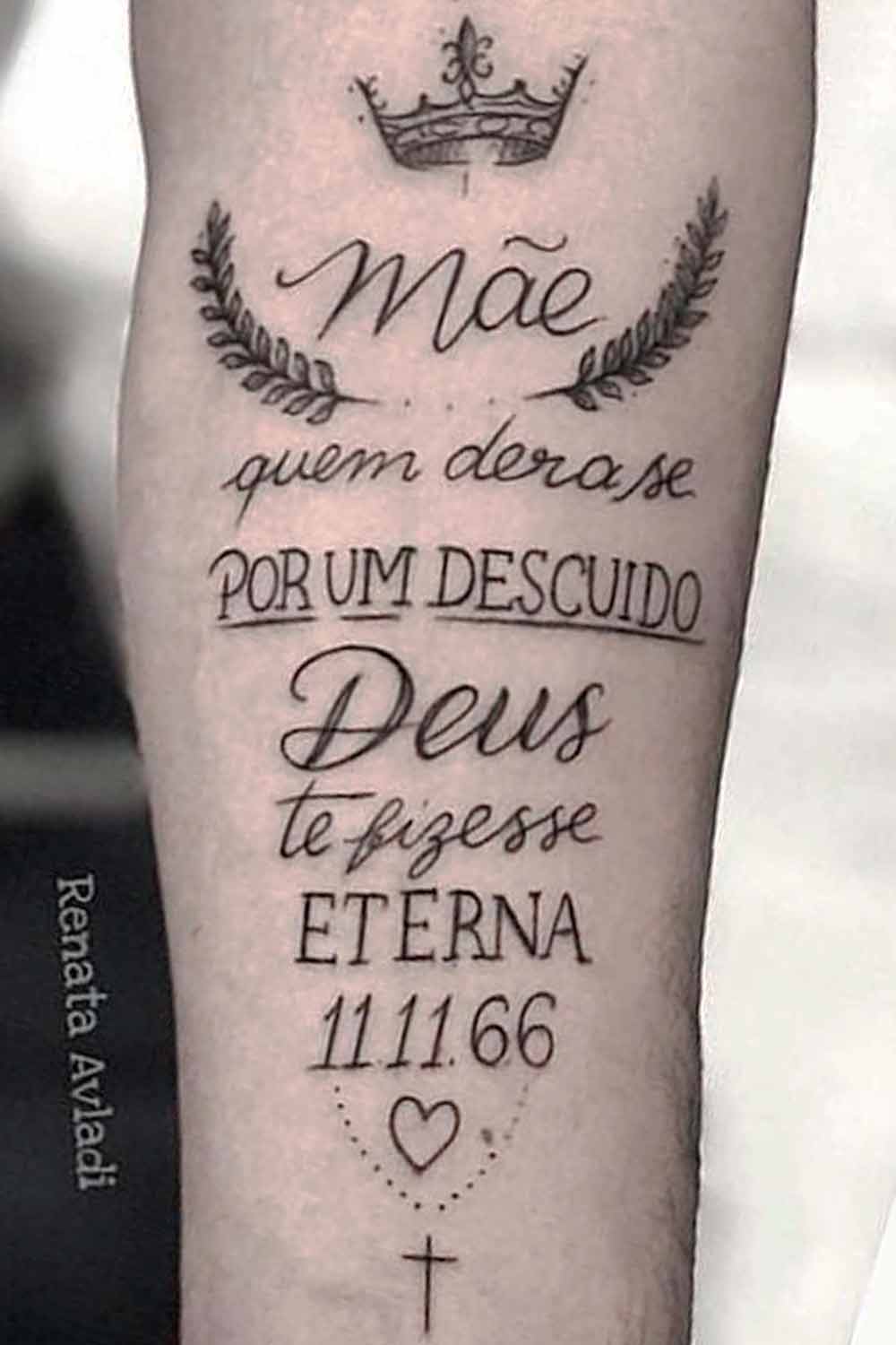 tatuagem-escrita-mae-quem-dera-se-por-um-descuido-deus-te-fizesse-eterna 