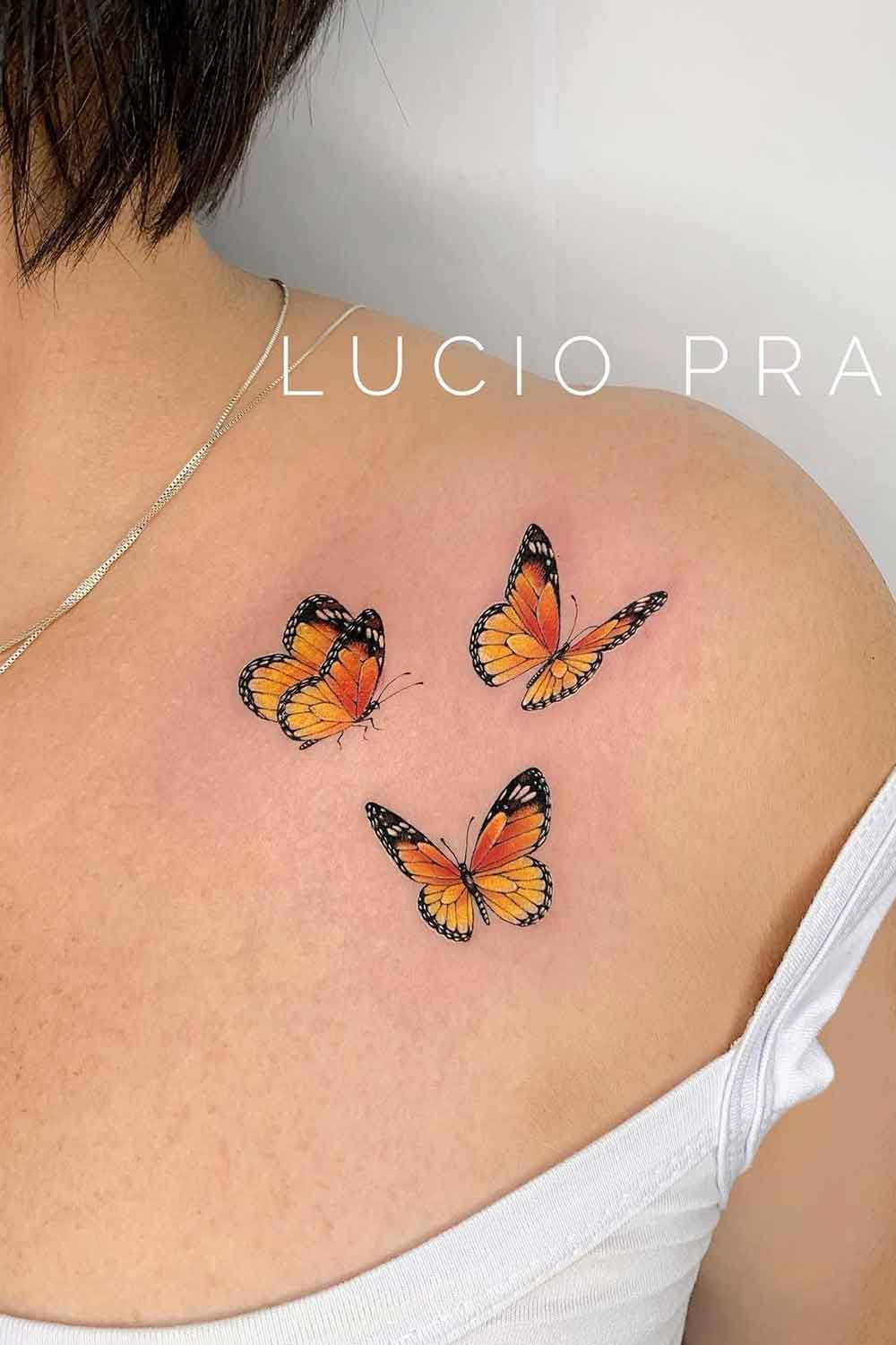 tatuagem-de-3-borboletas-no-ombro 