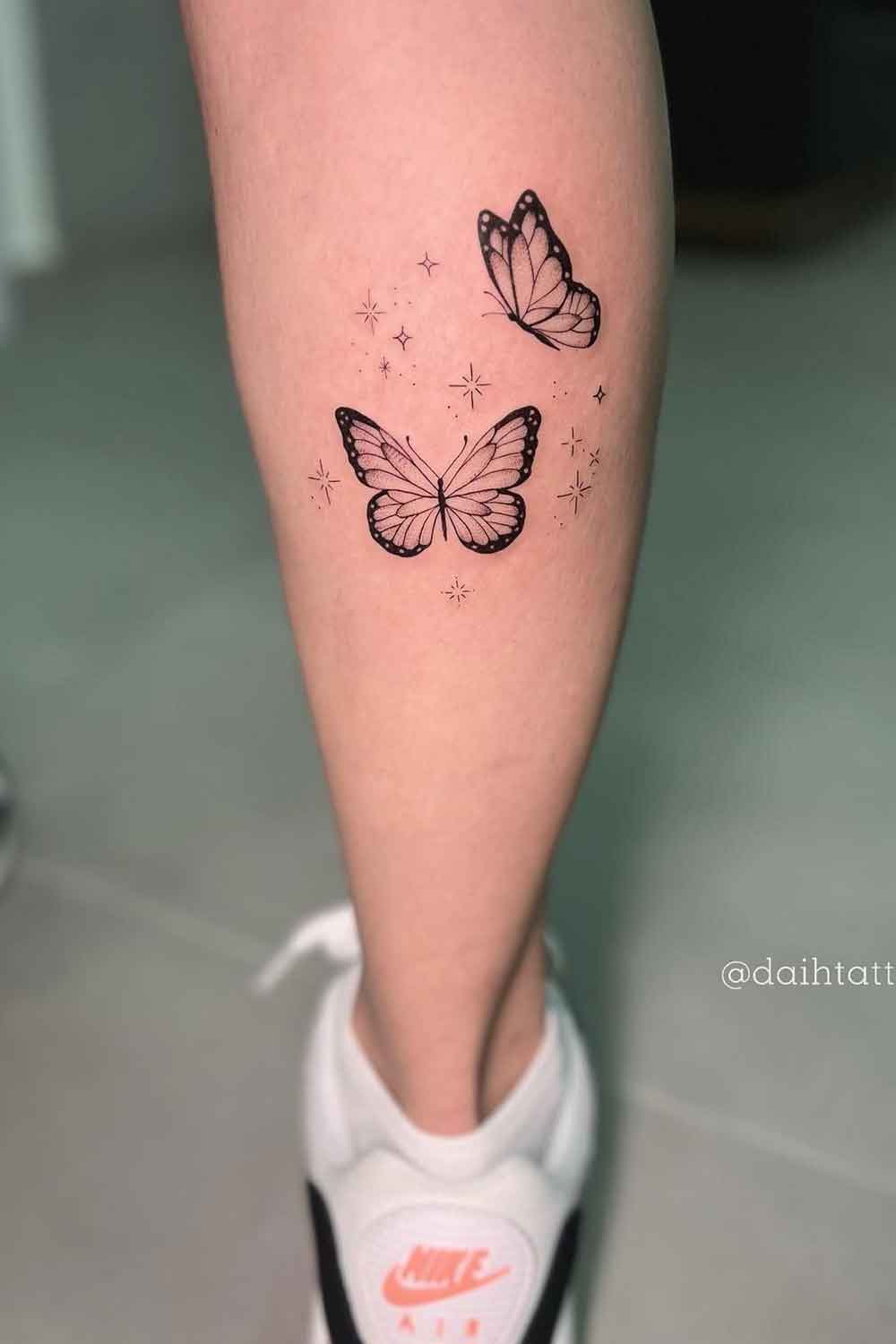 tatuagem-feminina-na-panturrilha-de-borboleta 